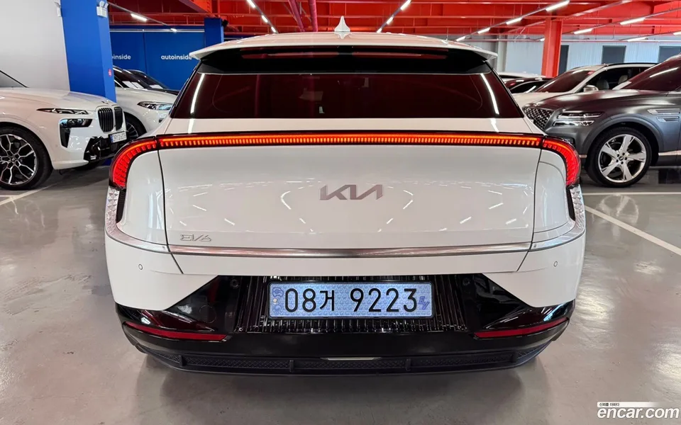 Kia EV6 2023 — thumbnail 4