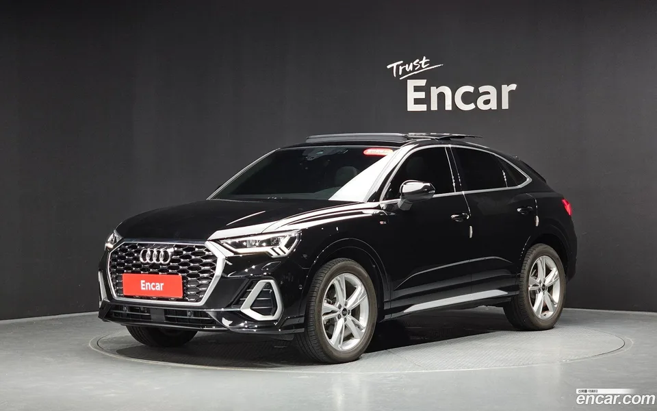 Audi Q3 35 TDI 2022 — photo 1, buy with delivery to Moscow