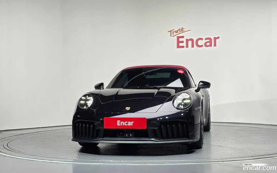 Porsche 911 (992) GTS 2025 — thumbnail 3