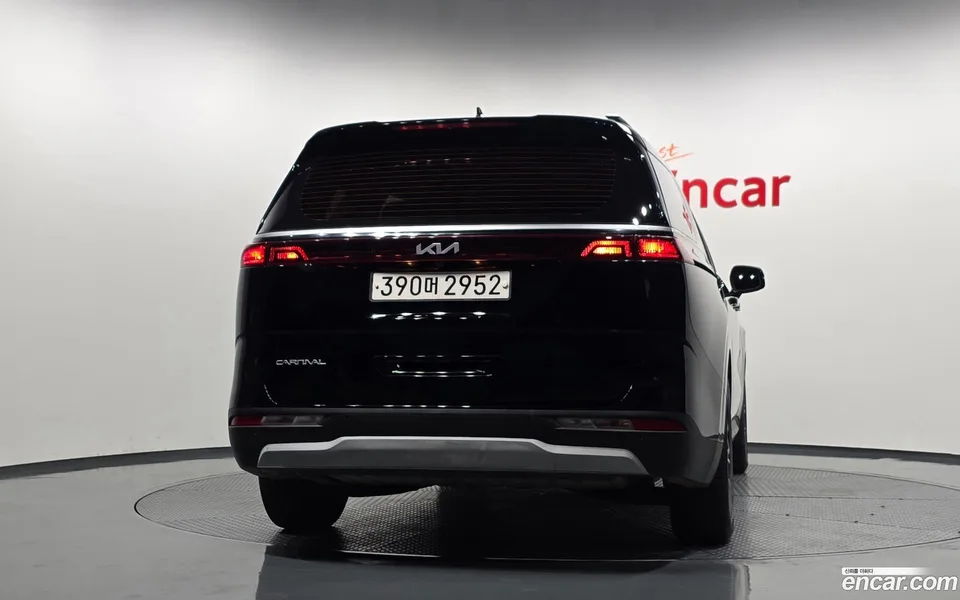 Kia Carnival 9 2022 — thumbnail 4