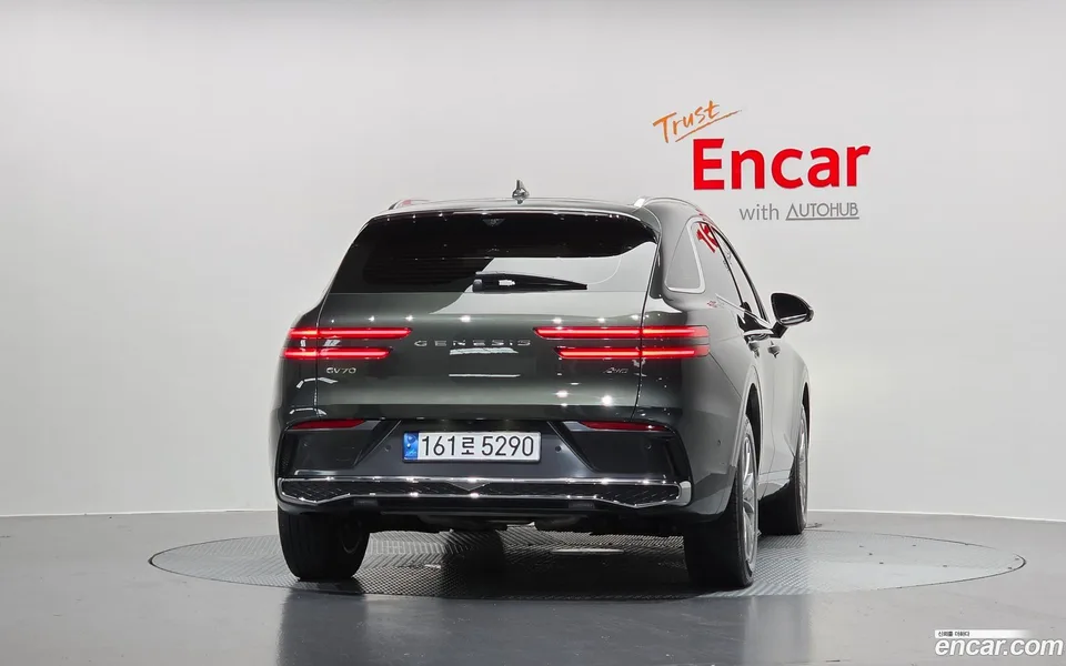 Genesis GV70 2.5T AWD 2025 — thumbnail 4