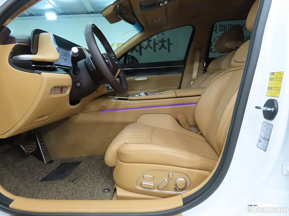 Genesis G90 3.5 AWD 2025 — thumbnail 2