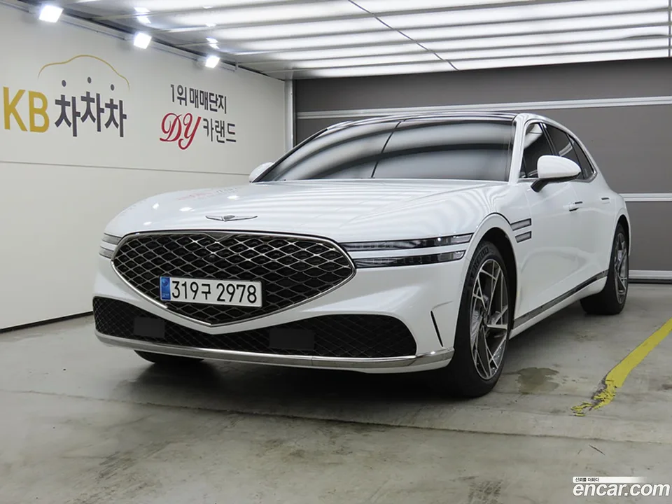 Genesis G90 3.5 AWD 2025 — photo 1, buy with delivery to Moscow