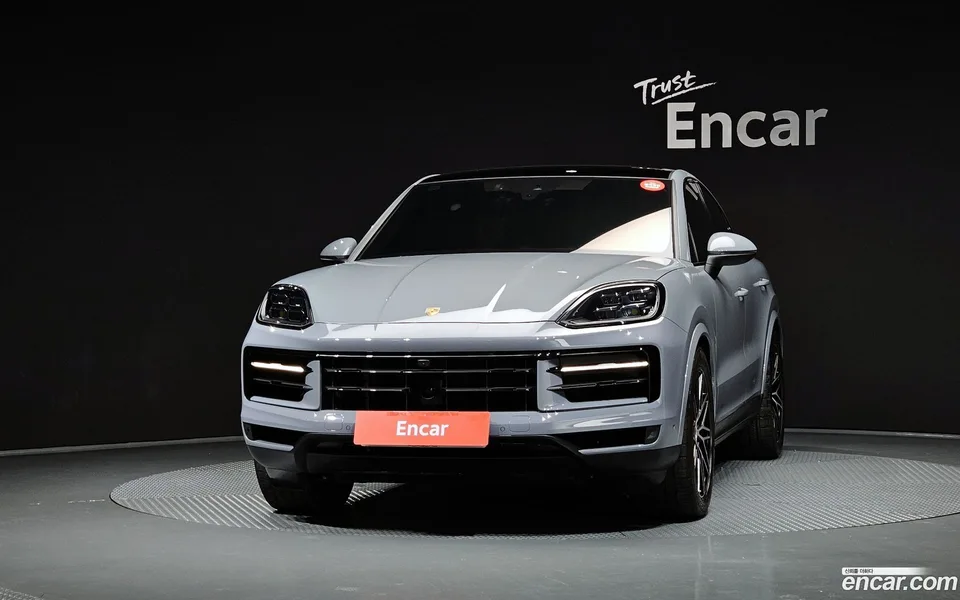 Porsche Cayenne 3.0 2024 — thumbnail 3