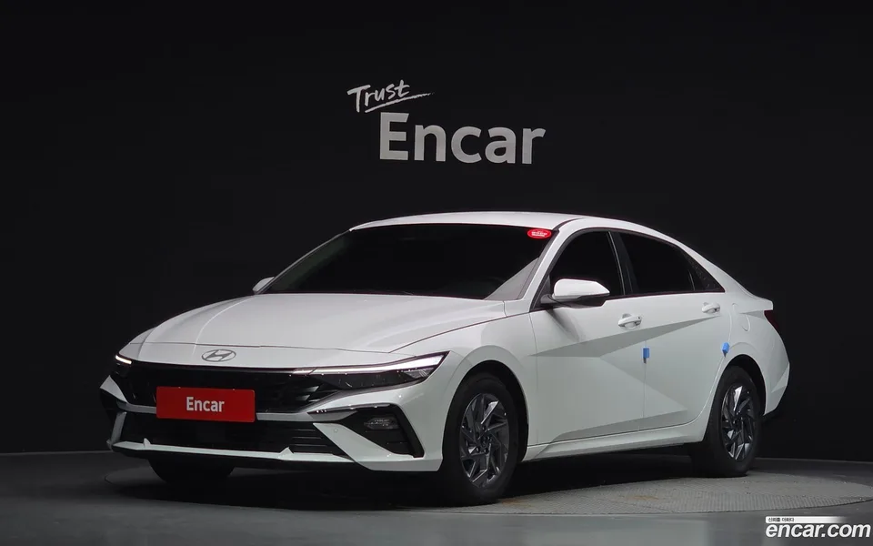 Hyundai Avante CN7 Hybrid 2025 — photo 1, buy with delivery to Moscow