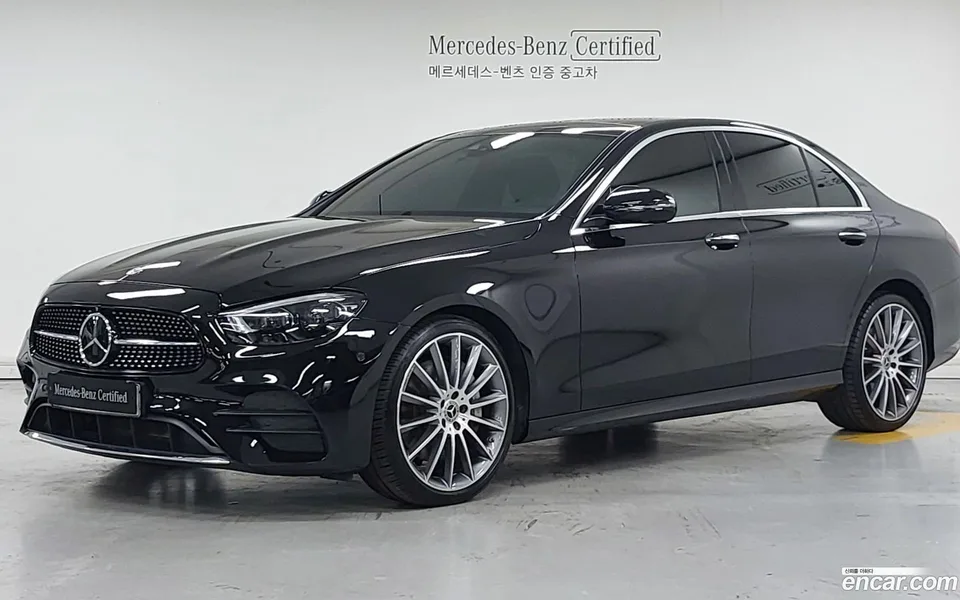 Mercedes-Benz E-Class E350 4MATIC AMG Line 2022 — photo 1, buy with delivery to Moscow