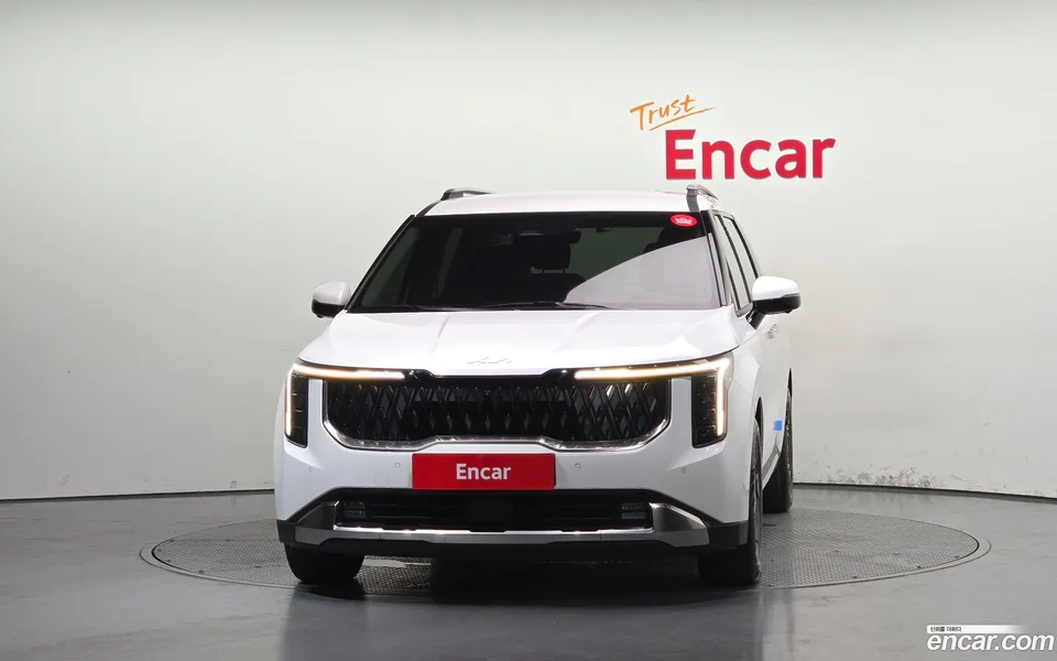 Kia Carnival 9 2024 — thumbnail 3