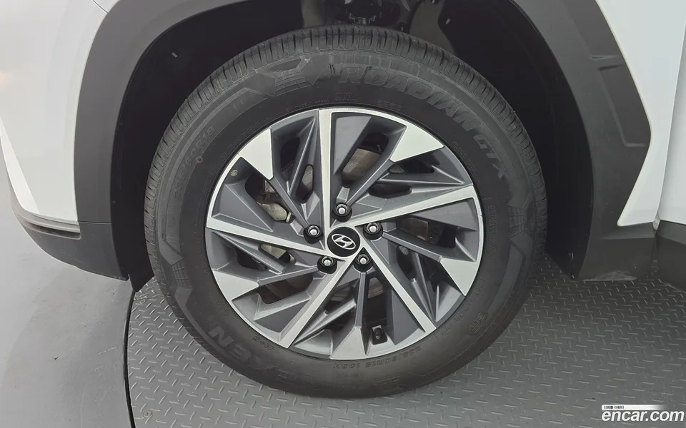 Hyundai Tucson 1.6 2WD 2023 — thumbnail 2