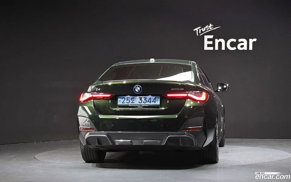 BMW i4 eDrive40 M 2022 — thumbnail 4