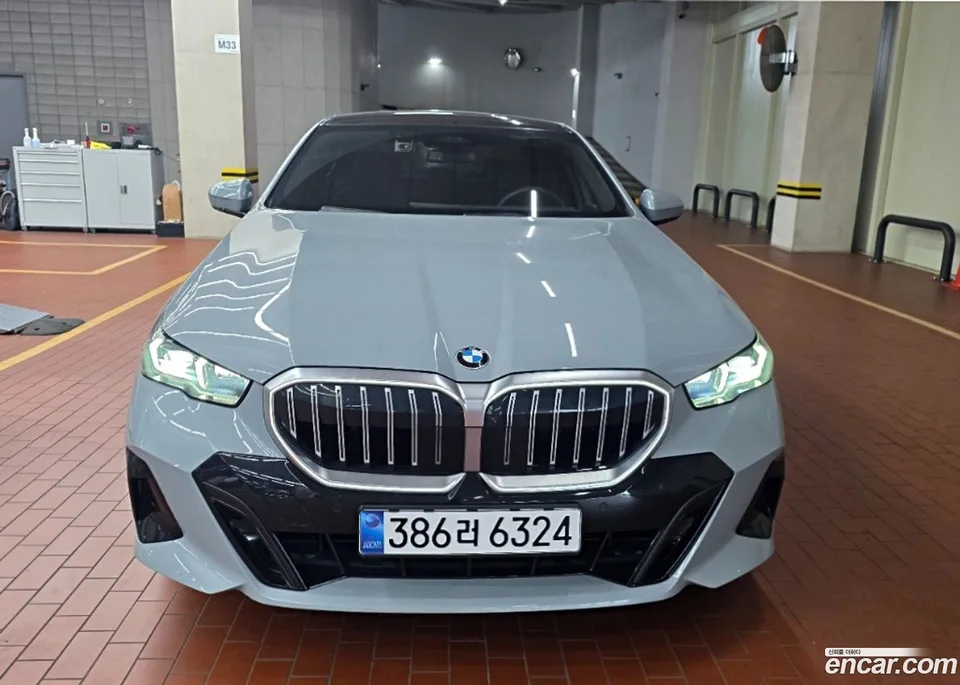 BMW 5 Series 523d M 2026 — thumbnail 3