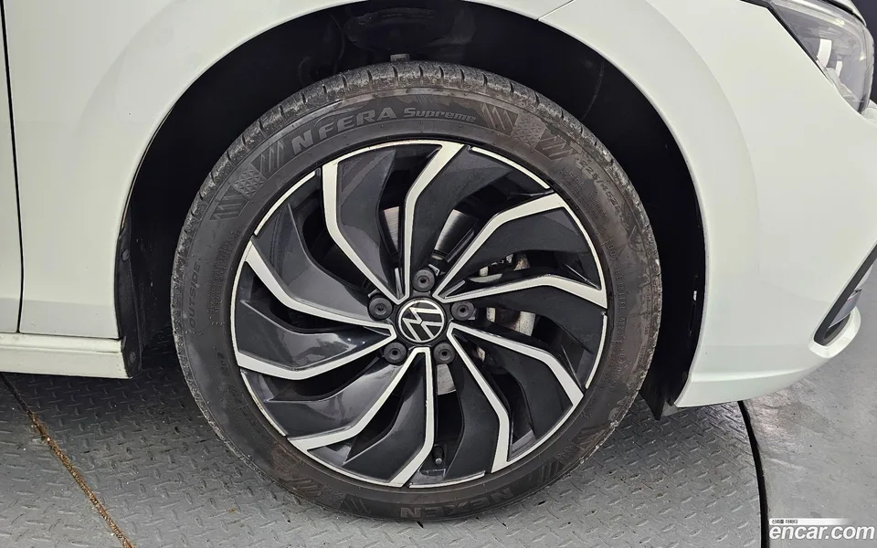 Volkswagen Golf 2.0 TDI 2023 — миниатюра 5