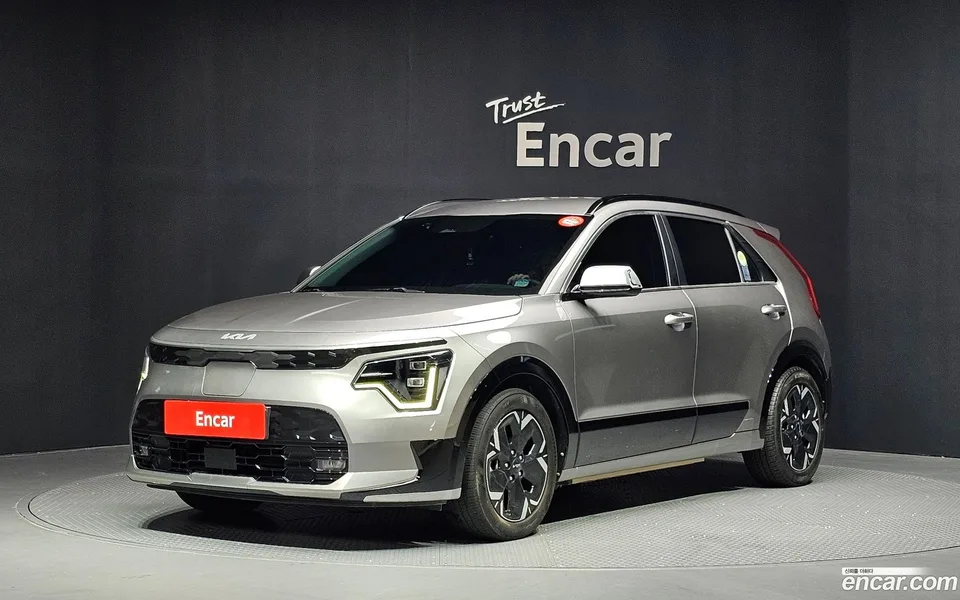 Kia Niro EV 2022 — photo 1, buy with delivery to Moscow