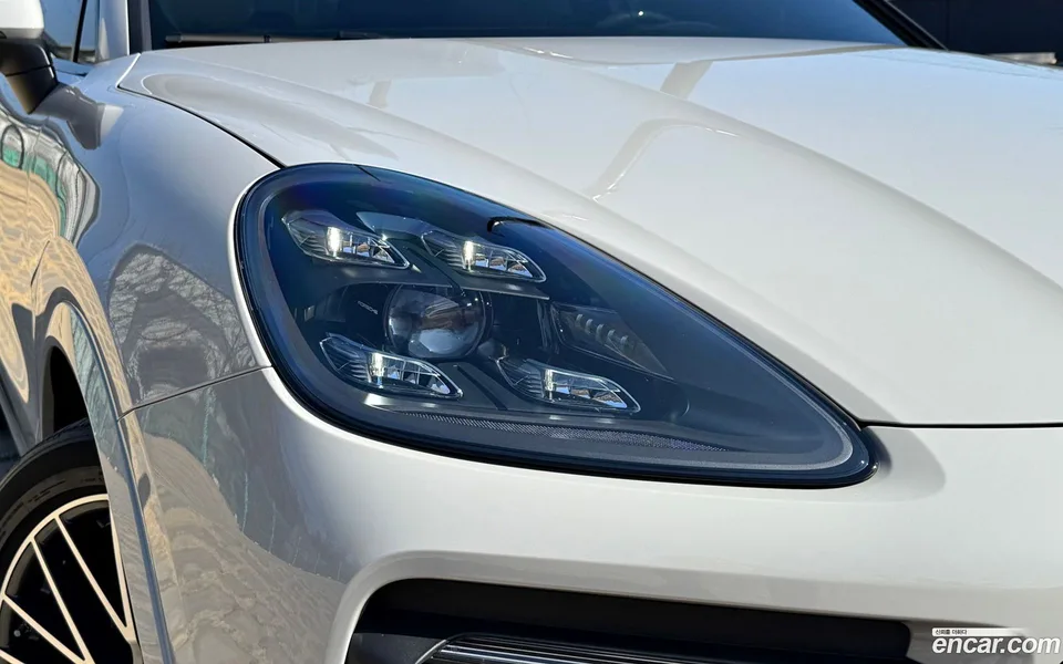 Porsche Cayenne 3.0 2022 — миниатюра 2