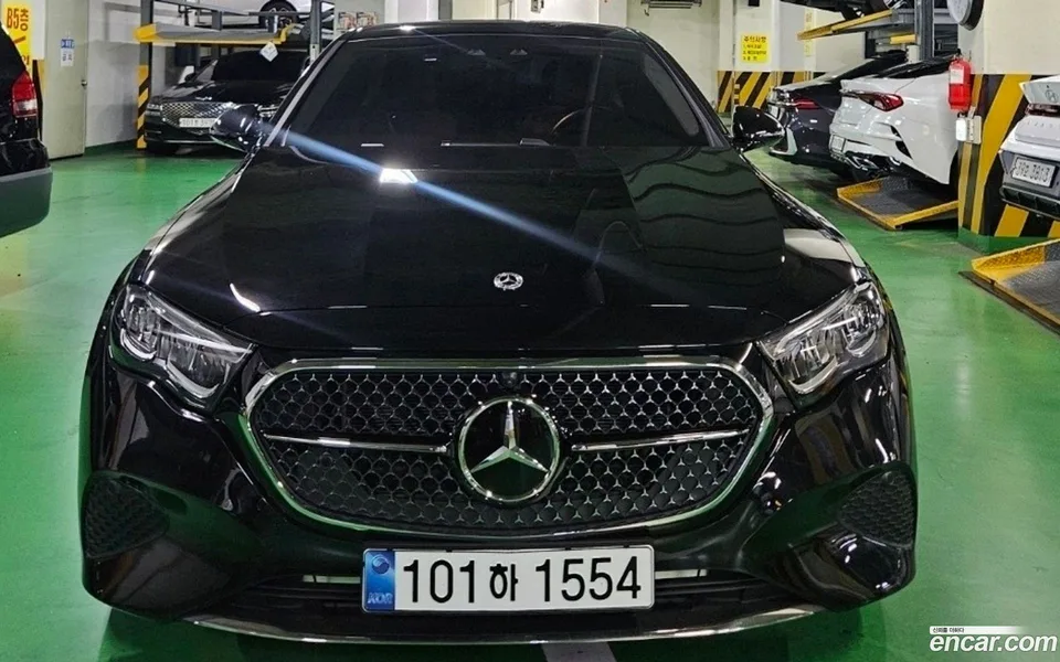 Mercedes-Benz E-Class 2025