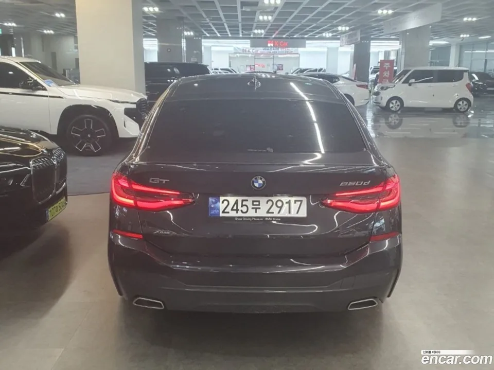 BMW 6 Series GT 620d M 2023 — thumbnail 2