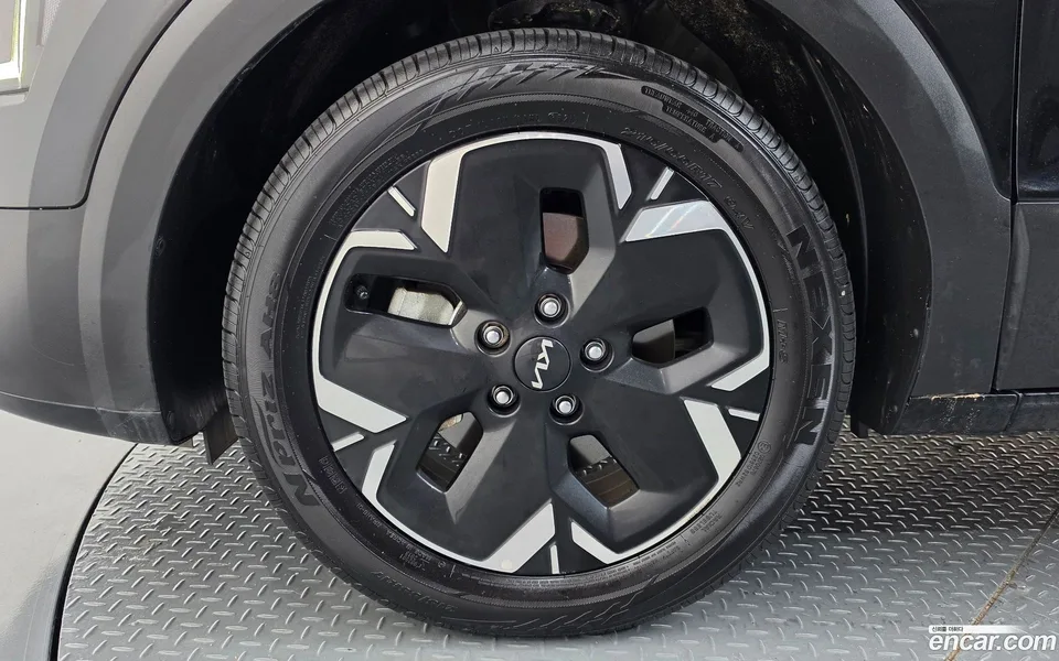 Kia Niro EV 2023 — thumbnail 2