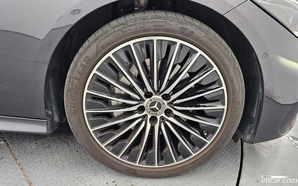 Mercedes-Benz CLE-Class CLE200 2024 — thumbnail 5