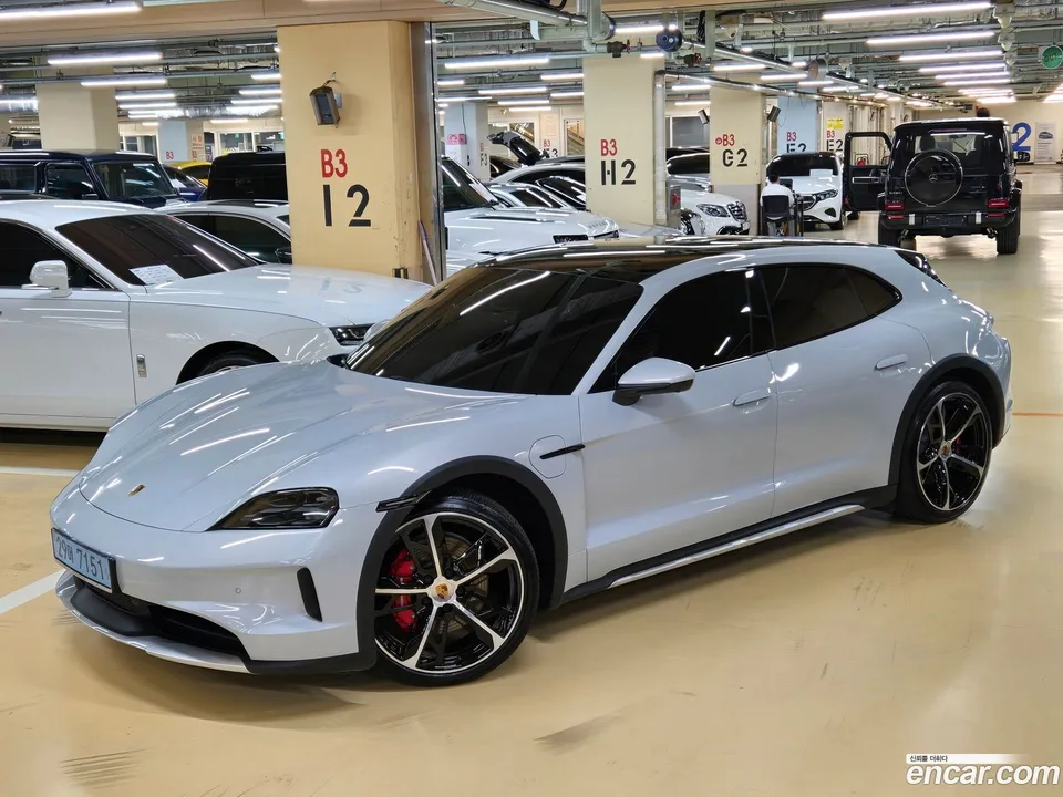 Porsche Taycan 4S 2024 — photo 1, buy with delivery to Moscow
