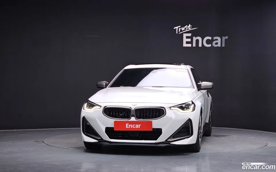 BMW 2 Series M240i xDrive 2023 — thumbnail 3