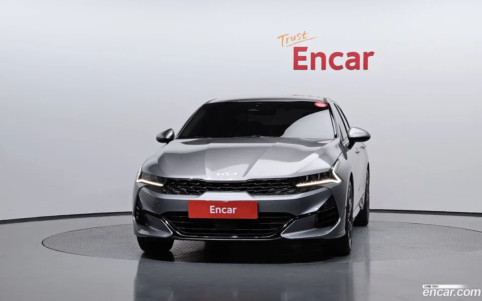 Kia K5 2.0 2023 — thumbnail 3