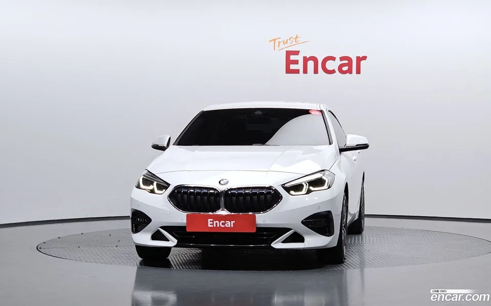 BMW 2 Series Gran Coupe 220i 2022 — thumbnail 3