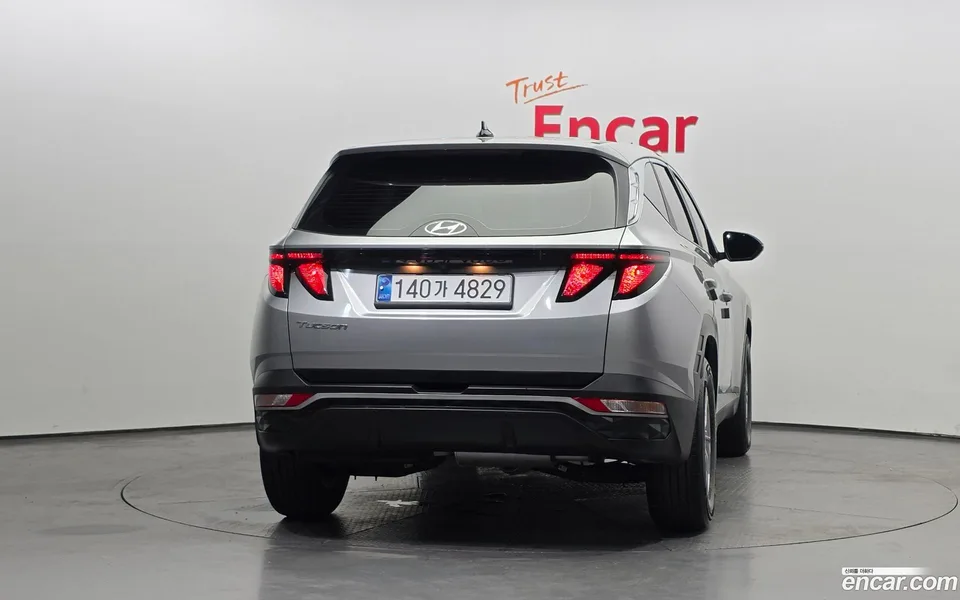 Hyundai Tucson 2.0 2WD 2023 — thumbnail 4