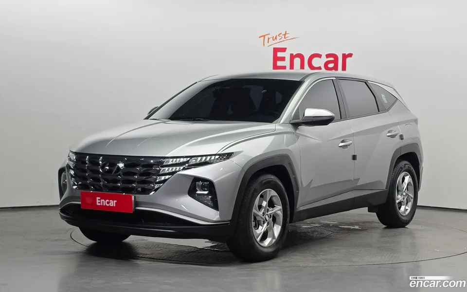 Hyundai Tucson 2.0 2WD 2023 — photo 1, buy with delivery to Moscow