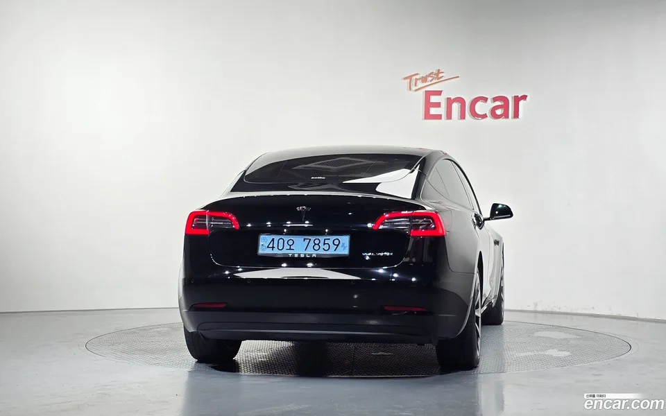 Tesla Model 3 AWD 2022 — thumbnail 4
