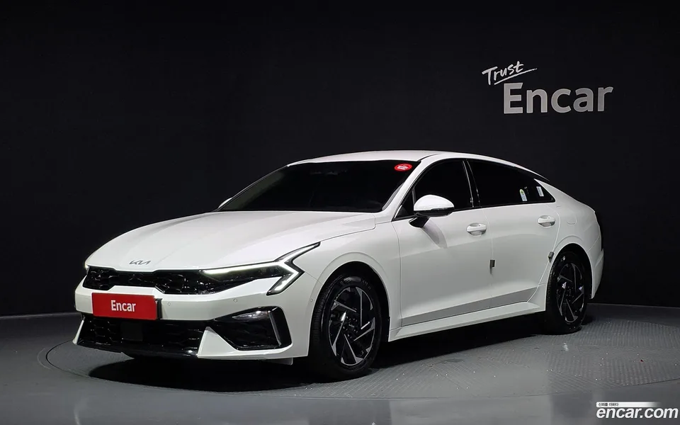 Kia K5 Hybrid 2024