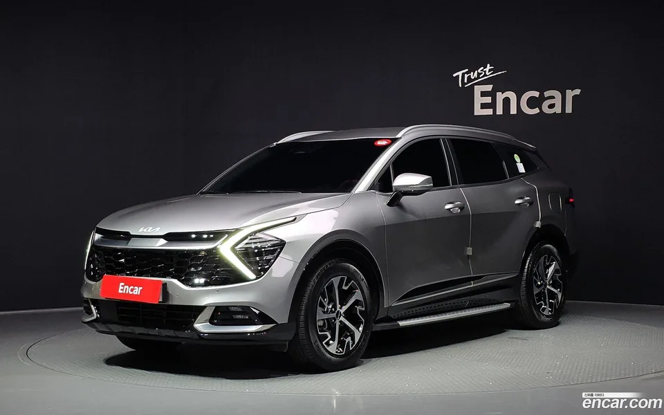 Kia Sportage Hybrid 2WD 2024 — фото 1, купить с доставкой в Москву