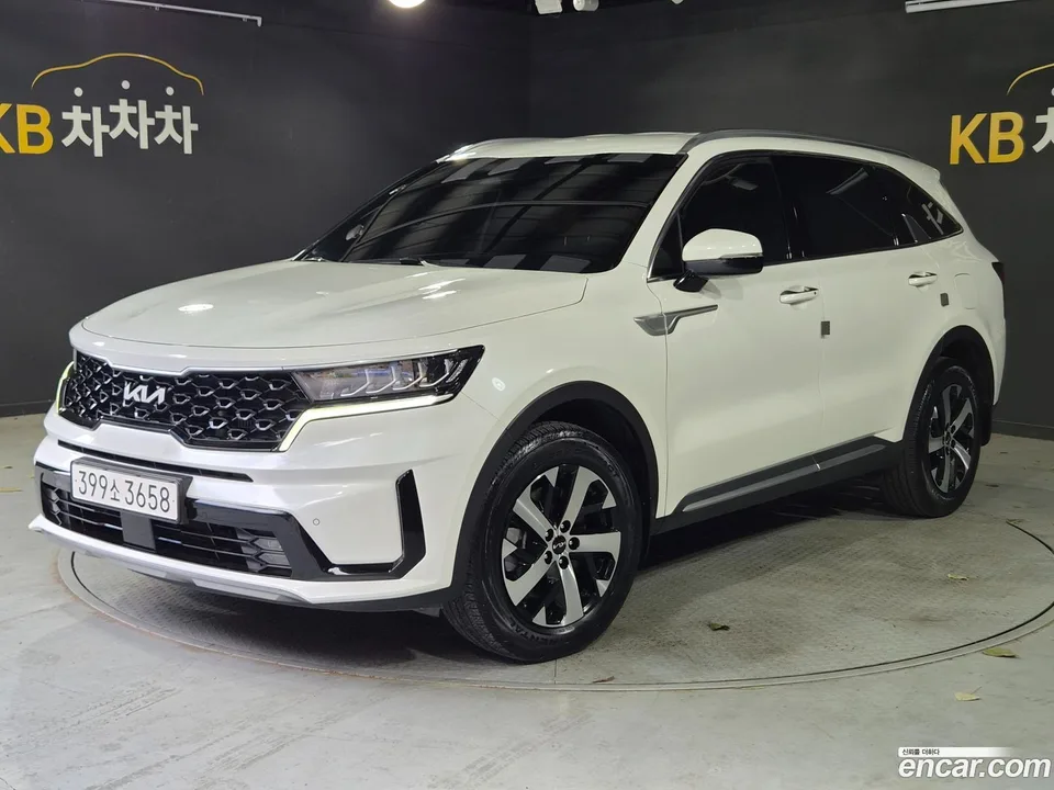 Kia Sorento 2.5T 2WD 2022 — photo 1, buy with delivery to Moscow