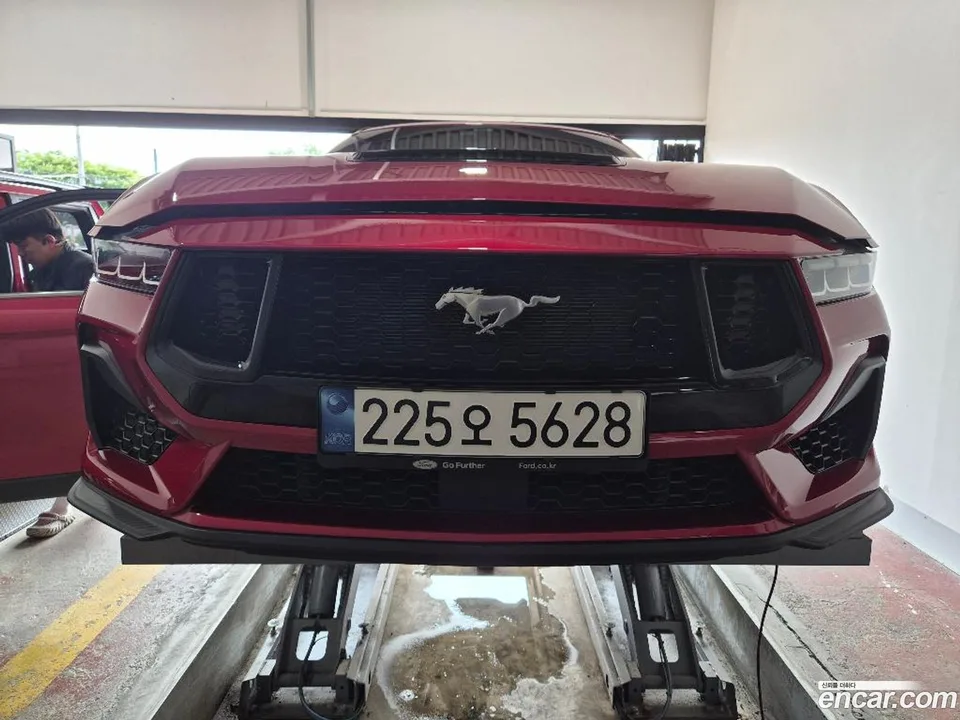Ford Mustang 5.0 GT 2024 — photo 1, buy with delivery to Moscow