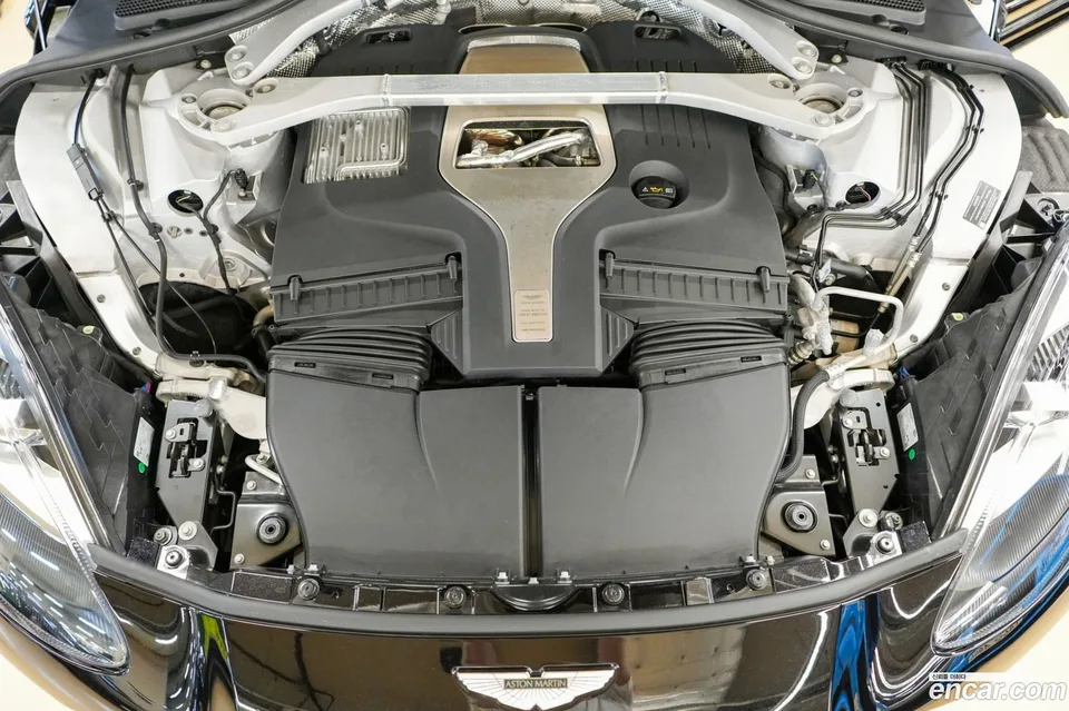 Aston Martin DBX 4.0 V8 707 2024 — thumbnail 2
