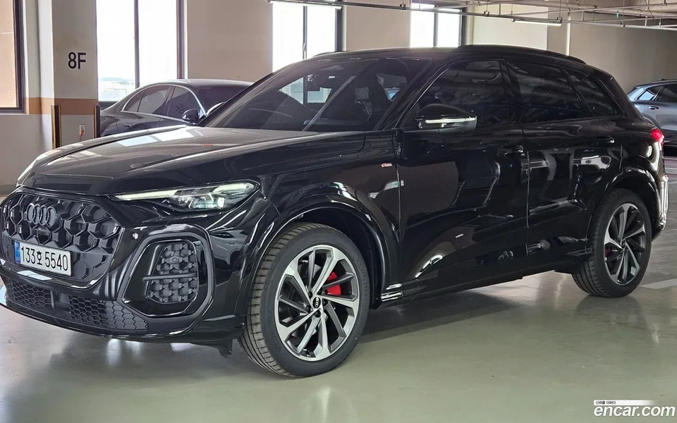 Audi Q5 (80A) 40 TDI S Line 2025 — photo 1, buy with delivery to Moscow