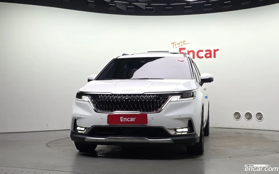 Kia Carnival 9 2022 — thumbnail 3