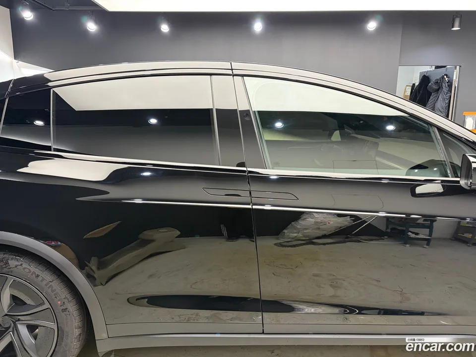 Tesla Model X 2026 — thumbnail 3
