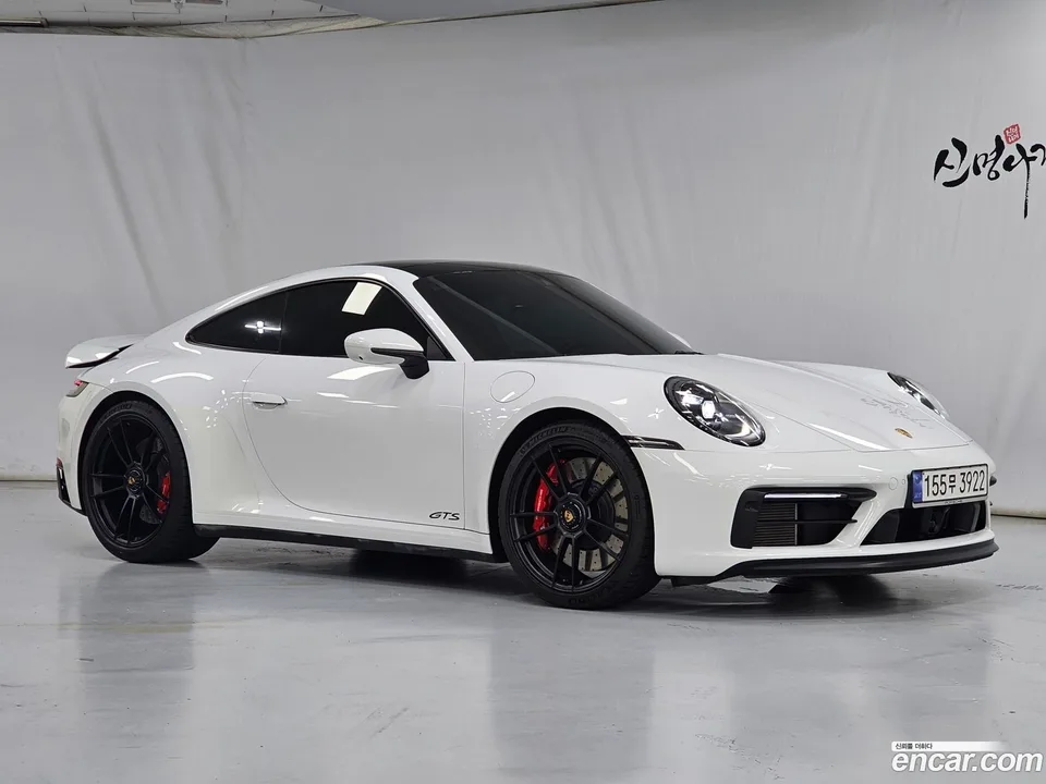 Porsche 911 (992) 4 GTS 2023 — photo 1, buy with delivery to Moscow