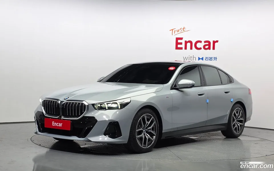 BMW 5 Series 520i M 2025 — photo 1, buy with delivery to Moscow