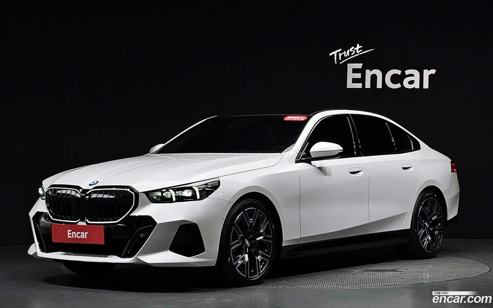 BMW 5 Series 2025