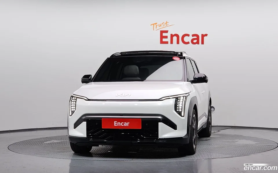 Kia EV3 4WD 2026 — thumbnail 3