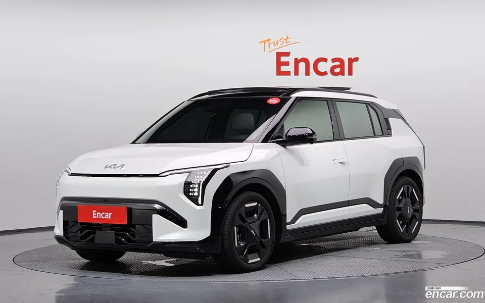 Kia EV3 4WD 2026 — photo 1, buy with delivery to Moscow