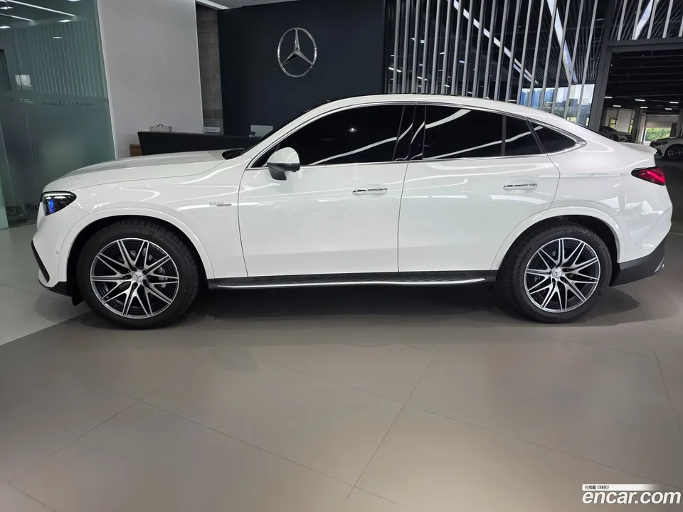 Mercedes-Benz GLC-Class AMG GLC43 4MATIC 2025 — thumbnail 2