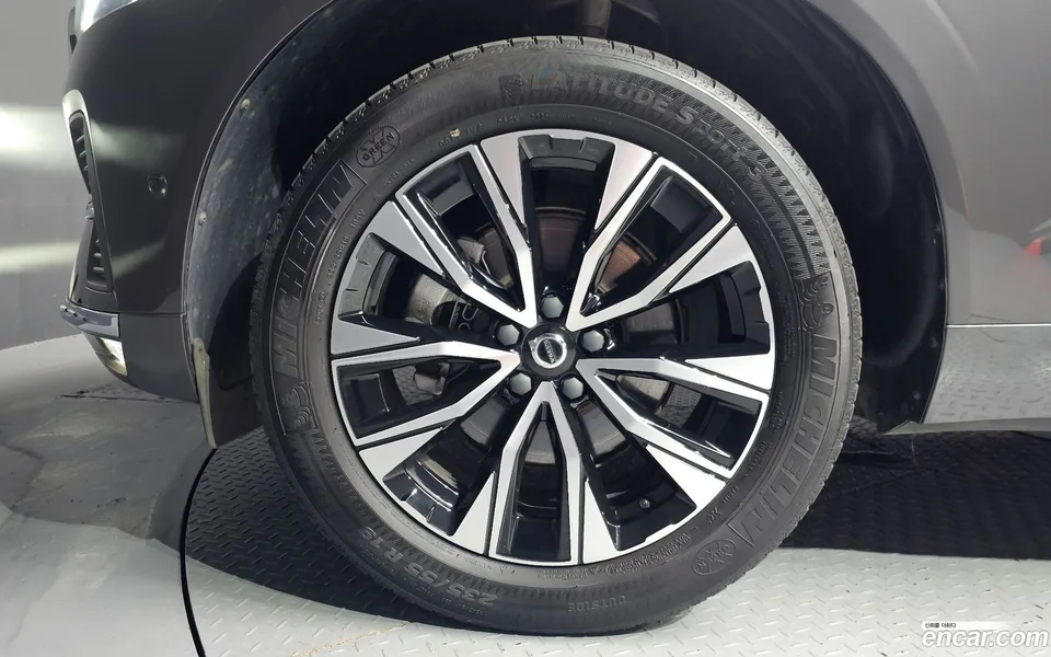 Volvo XC60 B5 2024 — thumbnail 2