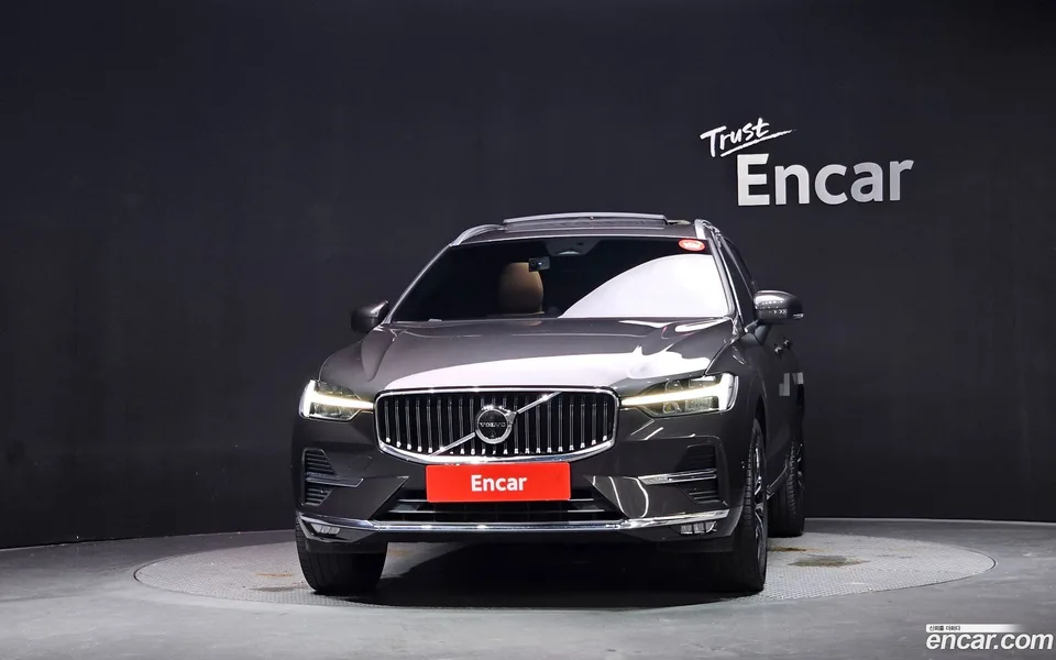 Volvo XC60 B5 2024 — thumbnail 3