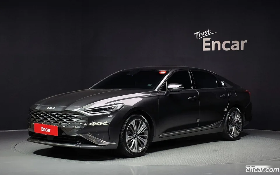Kia K8 Hybrid 2022 — photo 1, buy with delivery to Moscow