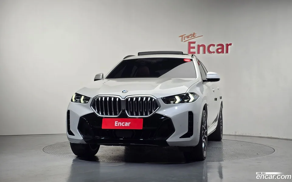 BMW X6 xDrive40i M 2025 — thumbnail 3
