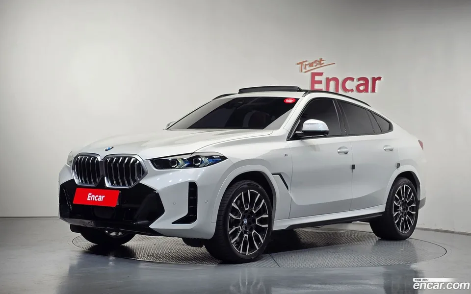 BMW X6 xDrive40i M 2025 — photo 1, buy with delivery to Moscow