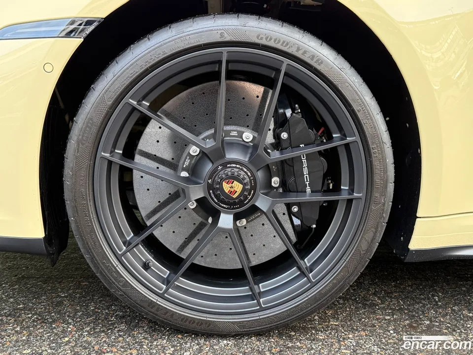 Porsche 911 (992) 4 GTS 2025 — thumbnail 5
