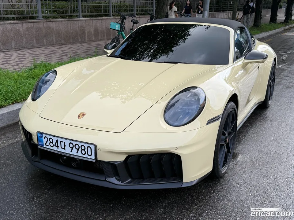 Porsche 911 (992) 4 GTS 2025 — photo 1, buy with delivery to Moscow