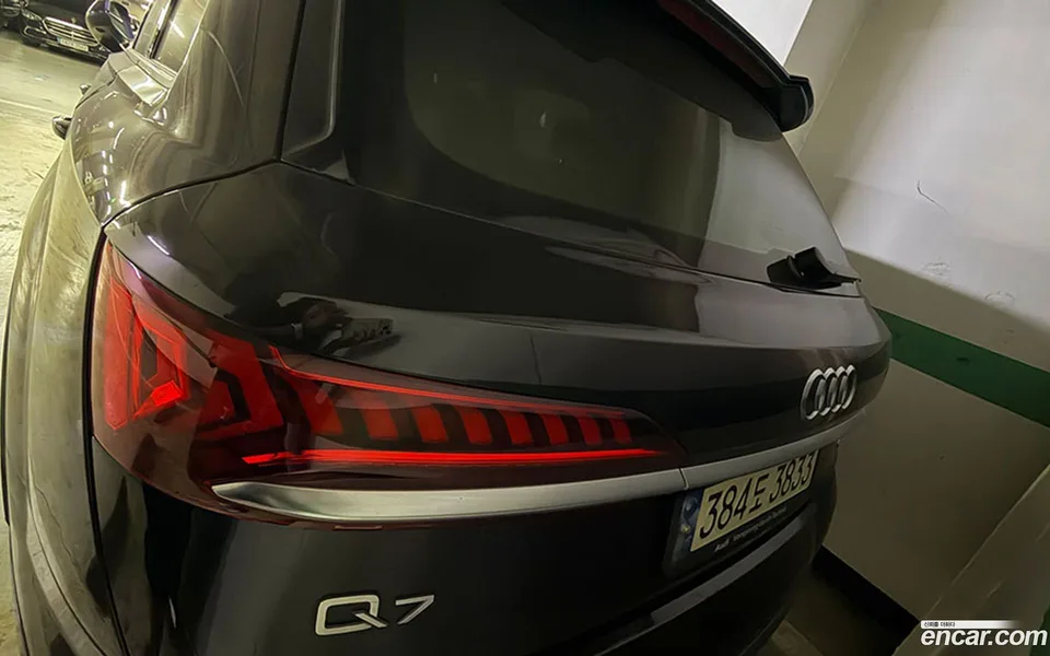 Audi Q7 (4M) 45 TDI 2023 — thumbnail 2